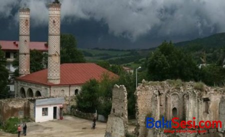 İran ermənilər tərəfindən işğal edilmiş Dağlıq Qarabağda caynaqlarını işə salıb