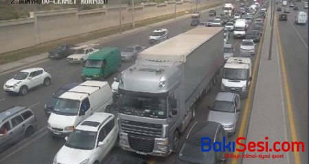 Bakıda yol qəzası sıxlığa səbəb olub