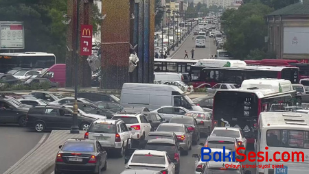 Sürücülərin nəzərinə: Bakının bu hissəsində... - FOTOLAR