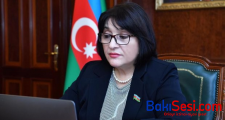 Sahibə Qafarova yüksək bal toplayan abituriyentlərlə görüşdü - Foto