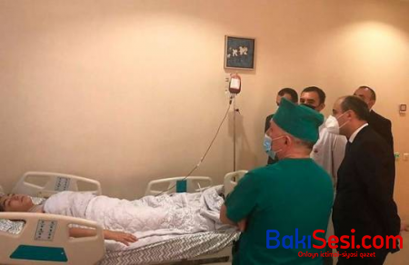 Təhsil naziri intihara cəhd edən şagirdə baş çəkdi - FOTO