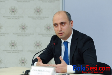 Mənim də qızım bu il birinci sinifə gedir, elə bilir ki... - Nazir