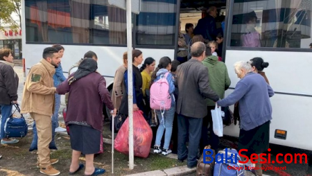 Qarabağdan Yerevana köçənlərin sayı artıb