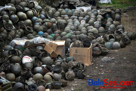 Boş dəbilqələr: Düşmənin etiraf etmədiyi itkilərinin görüntüləri - FOTO