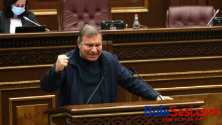“Paşinyan dərhal getməlidir, məğlub lider danışıqlar apara bilməz” - Melkumyan