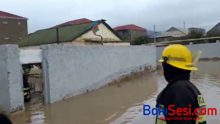 Bakıda su basmış ərazilərə FHN-nin qüvvələri cəlb edildi - FOTOLAR