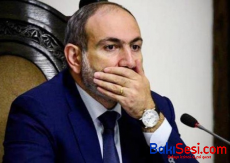 Ermənistanda etirazçılar Paşinyana həb gətirdi - FOTO