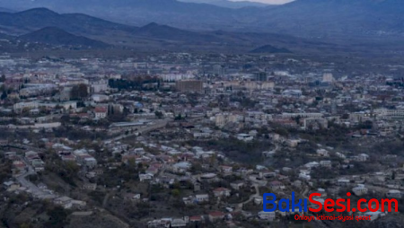 “Azərbaycan hərbçiləri Xankəndində alış-veriş edir...“