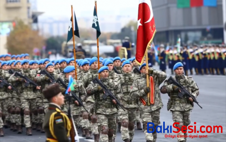 Zəfər paradına kimlər buraxılacaq? - Hərbi ekspert