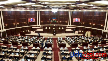 Deputatlar bu gün toplaşacaqlar - Hərbi vəziyyət ləğv olunur
