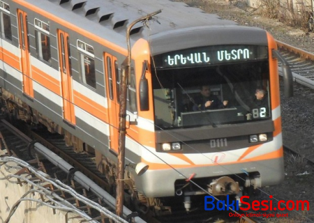 Ermənistanda etirazçılar yenidən metronu bağladı