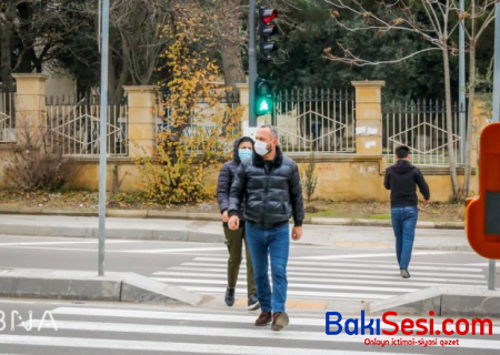 Bakıda daha bir küçədə xüsusi düymə ilə idarə olunan işıqfor quraşdırıldı