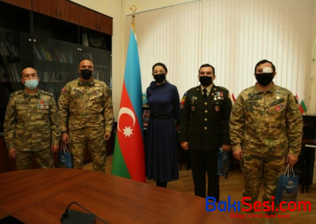 Ombudsman Səbinə Əliyeva qazilərlə görüş keçirdi