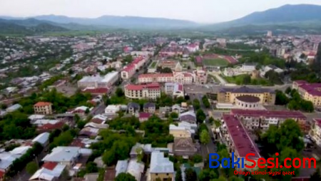 Ermənilər Xankəndidə evlərini kütləvi satışa çıxarıblar - FOTOFAKT
