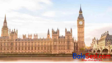 40-dan çox ölkə Böyük Britaniyaya uçuşları dayandırdı