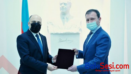Əməkdar incəsənət xadimi təltif edildi