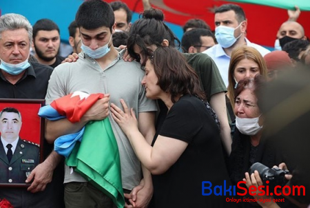 Milli Qəhrəman İlqar Mirzəyevin anası Azərbaycan vətəndaşlığına qəbul edildi