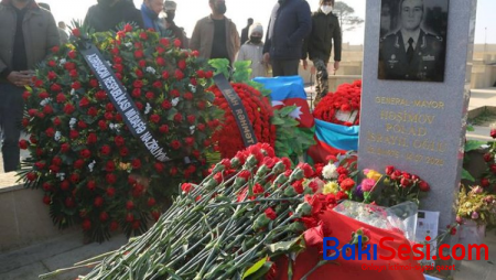 General-mayor Polad Həşimovun məzarı ziyarət edildi