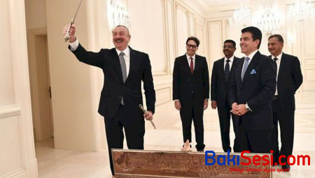 İlham Əliyevə qılınc hədiyyə edildi - FOTO