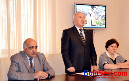 İcra başçısı müavinini vəzifədən azad etdi