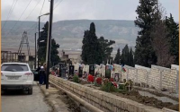 Fəxri Xiyabanda dəfn edilməli olan şəhidlər yol kənarında dəfn edilib - Video