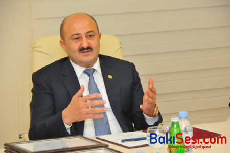 İcra başçısının keçmiş məhkumla işbirliyi - Nəsimi rayonundakı qalmaqalın pərdəarxası