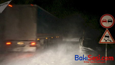 Ermənistanda magistral yollar bağlandı