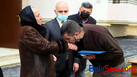 Şəhid ailələrinə evi Polad Həşimovun anası təqdim etdi - FOTOLAR