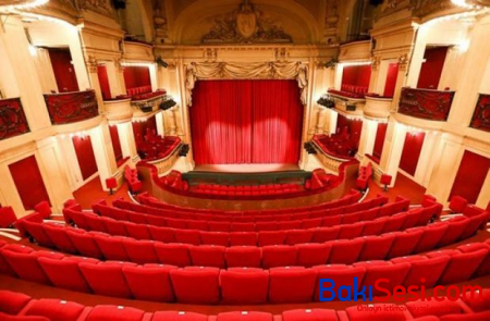 Qapısı bağlı qalan teatrlar... - VİDEO