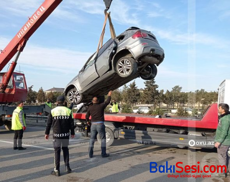 Bakıda BMW “Mercedes”lə toqquşdu: Yaralanan var