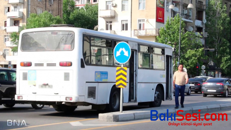 Bakıda avtobus piyadanı vurdu