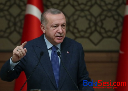 Ərdoğan Türkiyənin keçmiş prezidentinin anım mərasiminə qatıldı