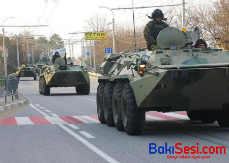 Rusiya qoşunlarını Ukrayna sərhədindən geri çəkir