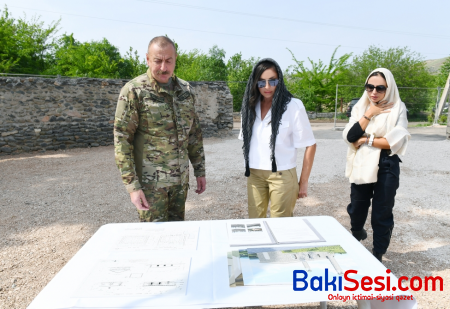 Prezident və birinci xanım Zəngilan məscidinin divarına daş hördülər - FOTO