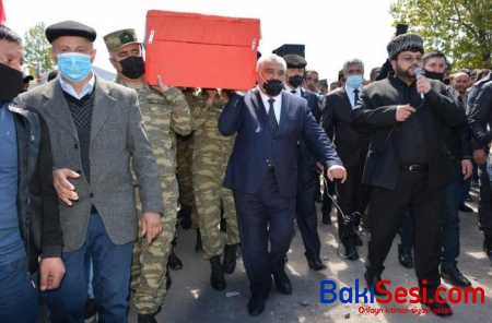 Daşkəsəndə Vətən müharibəsi şəhidi Elməddin Vəkilov dəfn edildi — FOTOLAR