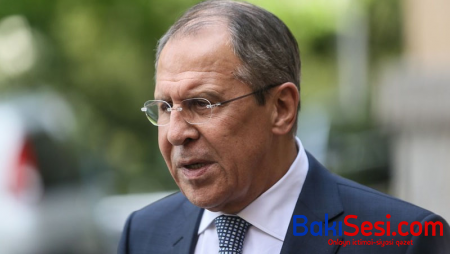 Lavrov Fəxri xiyabanı və Şəhidlər xiyabanını ziyarət etdi - FOTO