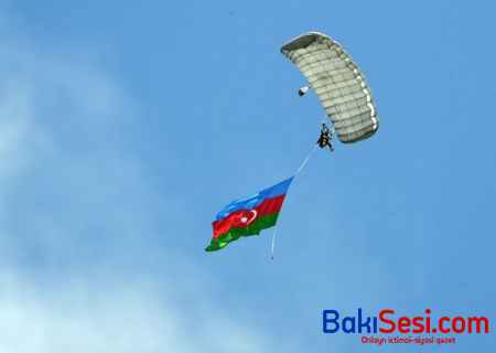 Türkiyə səmasında Azərbaycan bayrağı dalğalandırılıb