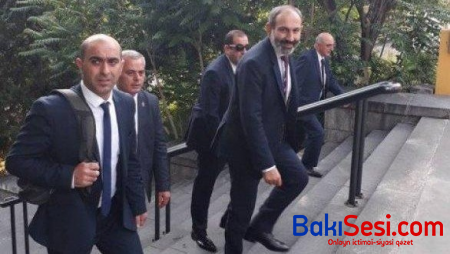 Paşinyanın cangüdənləri “Nikol satqın” deyə qışqıran vətəndaşı qəddar şəkildə döydülər - VİDEO