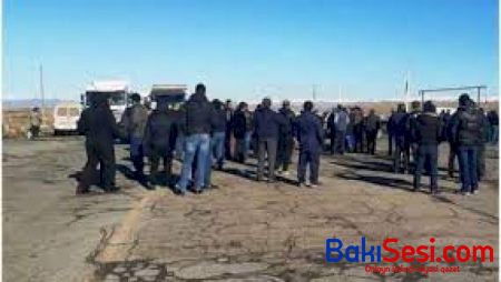 Ermənilər ayağa qalxdı: Yerevan-Gümrü yolu bağlandı