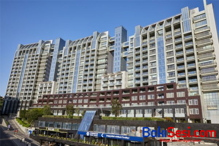 Van Damm Bakıda mənzillər aldı
