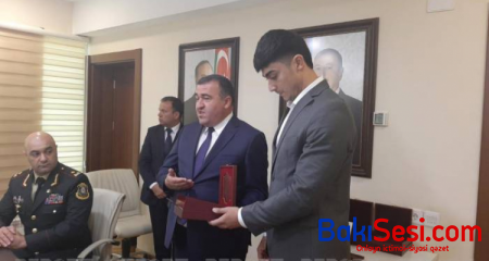 Şəhid İlqar Mirzəyevin ailəsinə “Azərbaycanın Milli Qəhrəmanı” medalı təqdim olundu