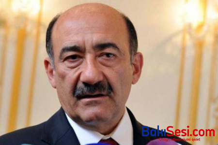 Əbülfəs Qarayev xaricə getmək istəyərkən hava limanından GERİ QAYTARILDI