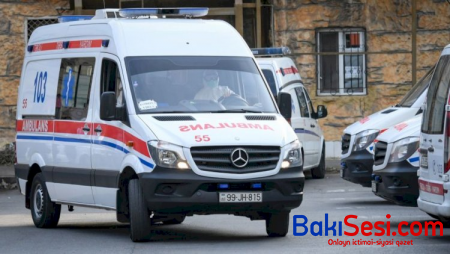Bakıda təcili yardım maşını qəzaya düşdü - Həkimlər yaralandı