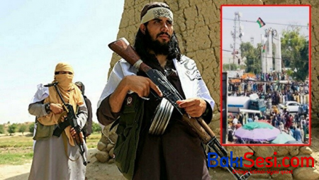 "Taliban" minlərlə insanın gözü qarşısında dörd komandiri edam edib - VİDEO