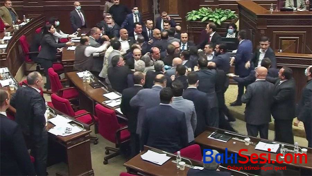 Ermənistandakı gərginliyin 4 SƏBƏBİ – Parlamentdəki davalar nədən xəbər verir?