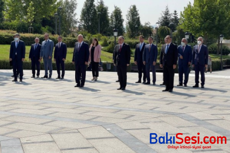 Baş prokuror Ankarada Heydər Əliyevin adını daşıyan parkı ziyarət etdi - YENİLƏNİB (FOTO)