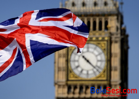 Böyük Britaniyada iki nazir istefa verdi
