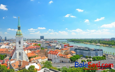 Sahibə Qafarova Slovakiyaya rəsmi səfərə gedir