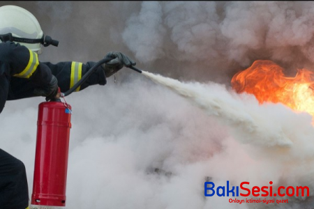 Bakıda yaşayış binasında YANĞIN
