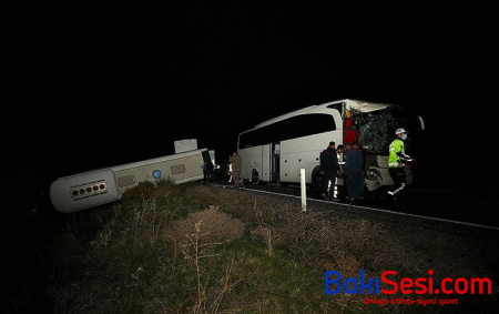 Şagirdləri daşıyan avtobuslar qəzaya uğradı, 44 yaralı